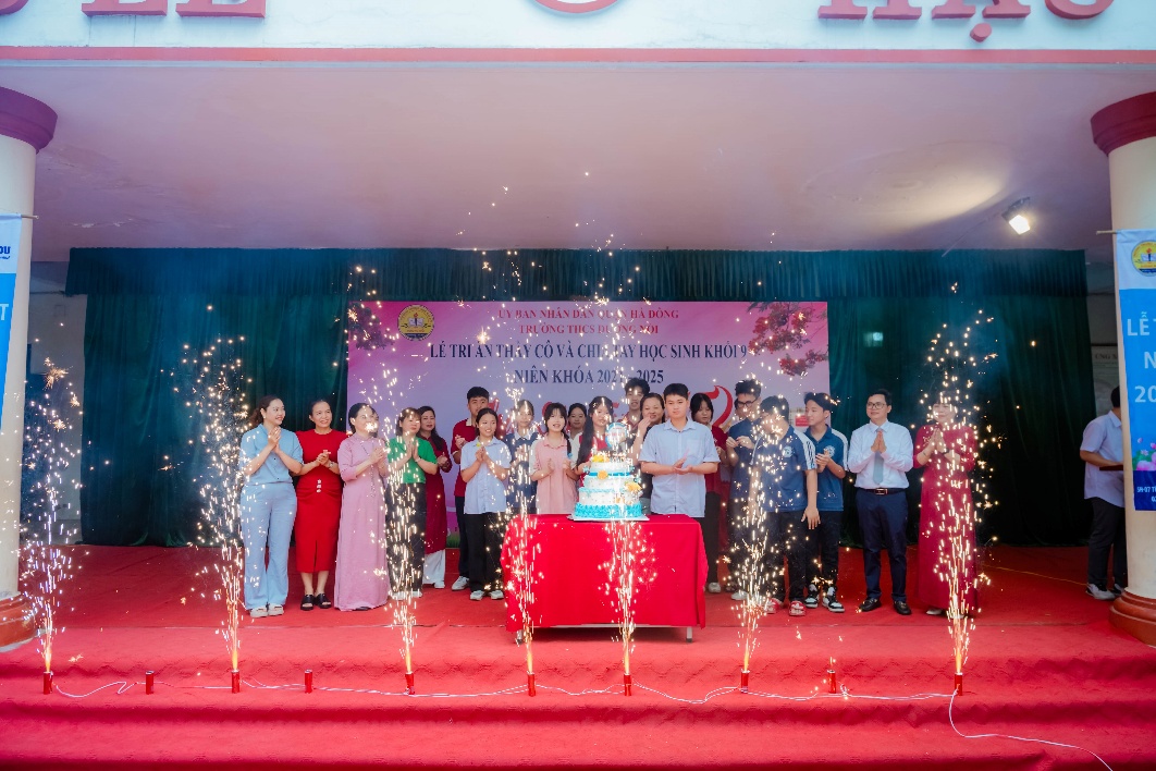 LỄ TRI ÂN VÀ CHIA TAY HỌC SINH KHỐI 9 NIÊN KHOÁ 2021-2025